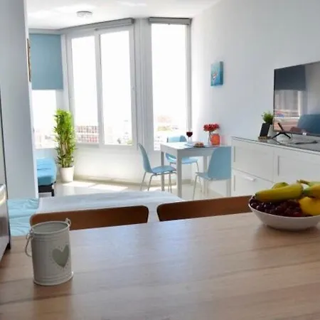 Appartement Bright Apt. With Sea View And Pool Torremolinos